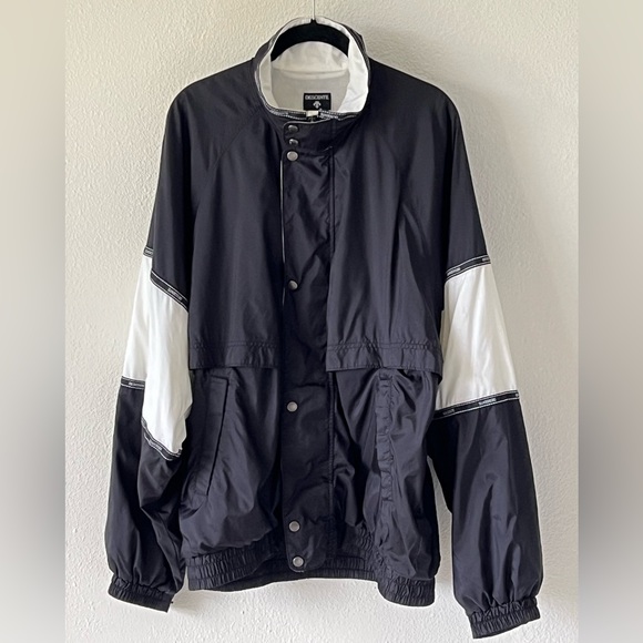 Descente Coat Outdoor Black and White Windbreaker Jacket Size Large